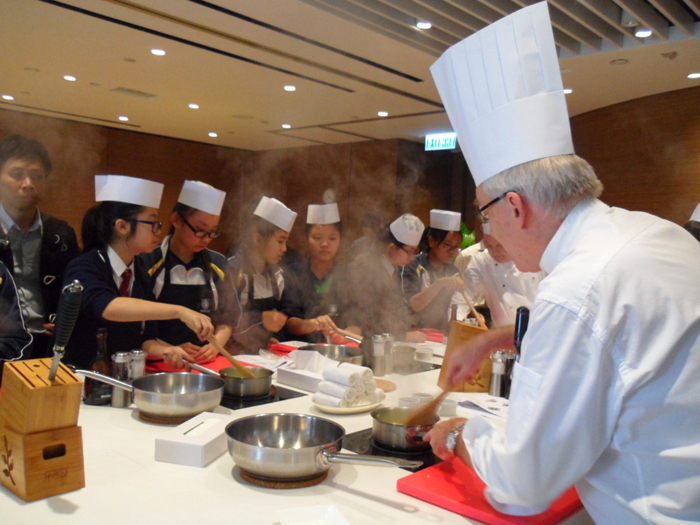 20150612_about_new02